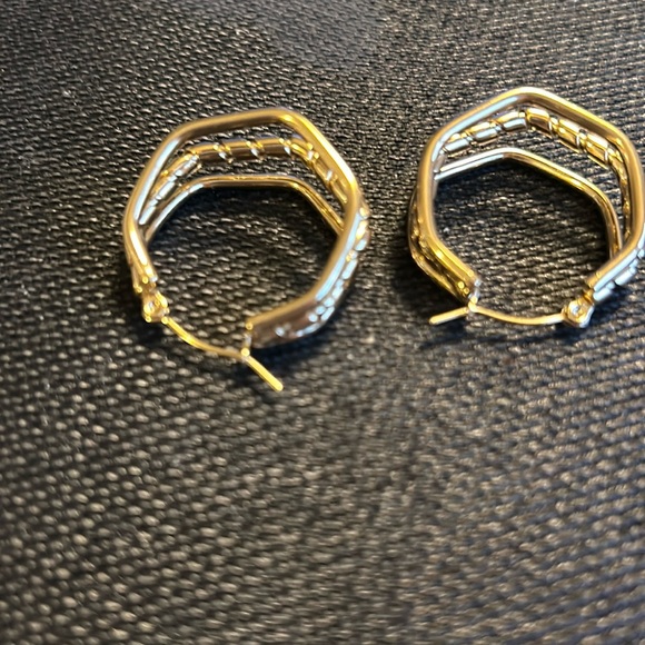 18KT NEW GOLD PLATED/DIPPED STAINLESS STEEL EARRINGS HYPOALLERGENIC NO FADE - Picture 6 of 7